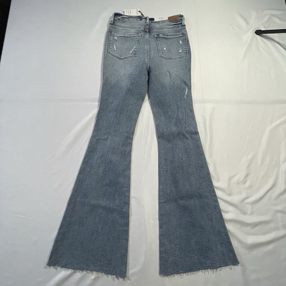 NWT Judy Blue High Rise Heavy Destroy Flare Jeans JB88457 Medium Wash Size 3/26 - Picture 3 of 14